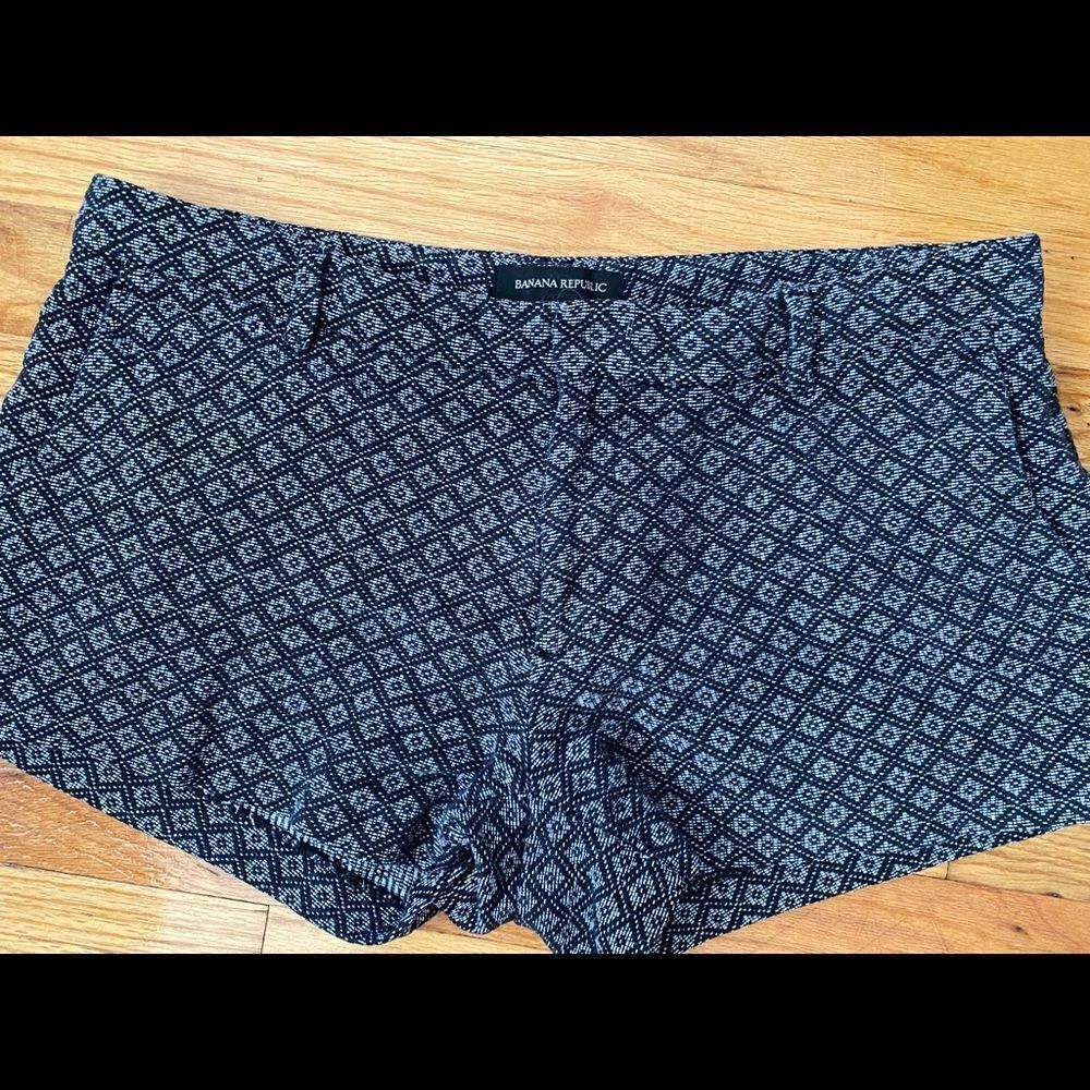 Banana Republic Shorts Size 4